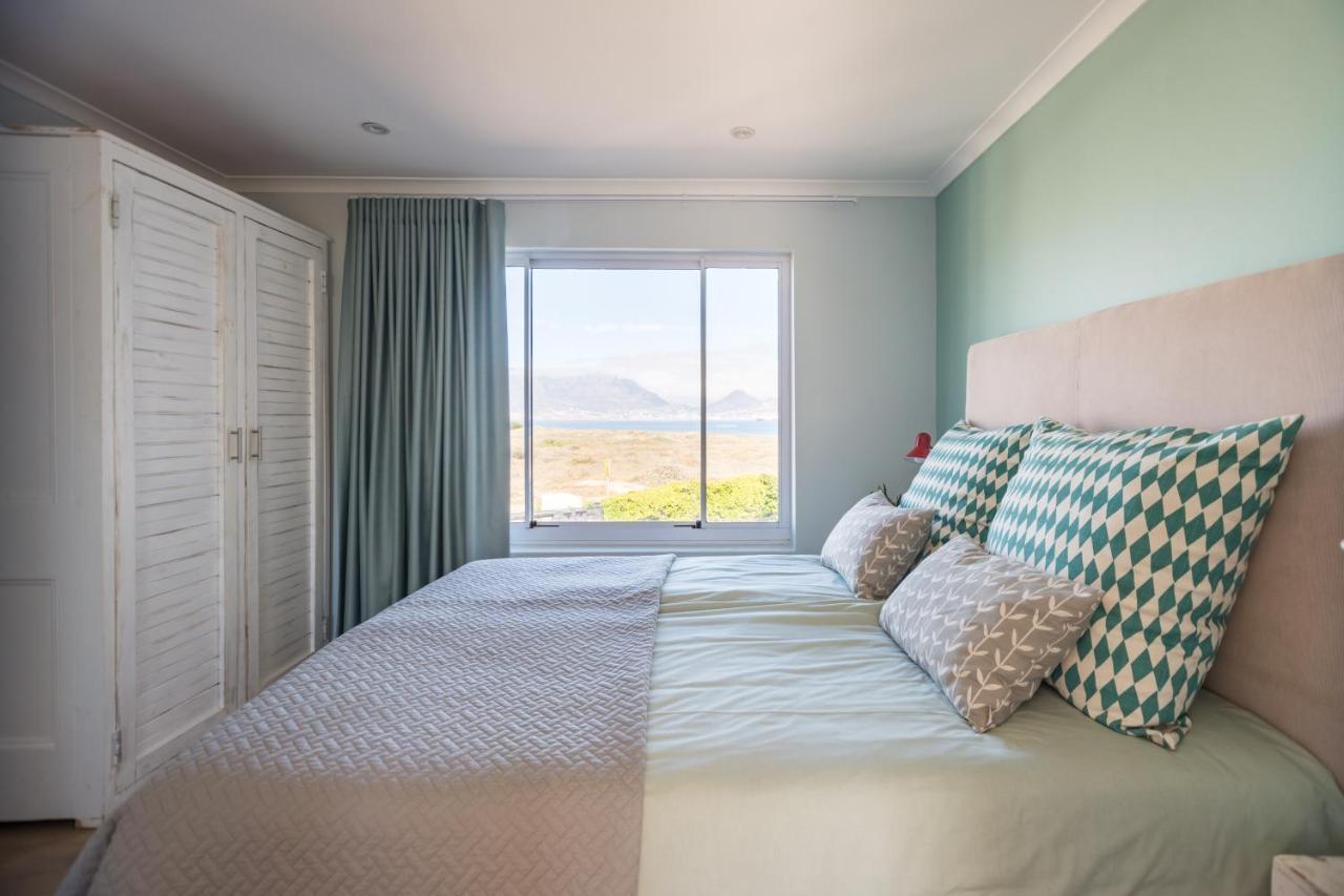Ocean12 Sunset Guest house Cape Town